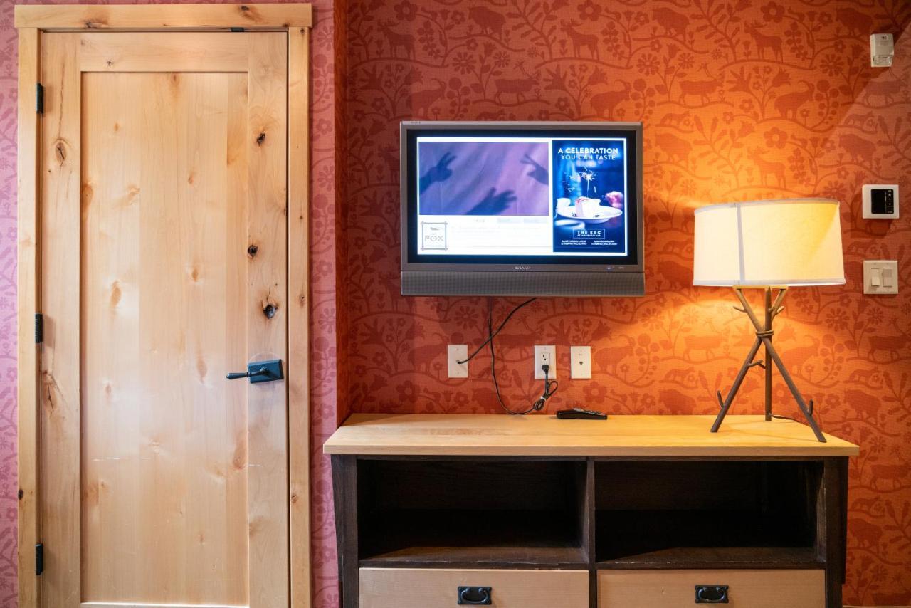 Fox Hotel And Suites Banff Ngoại thất bức ảnh
